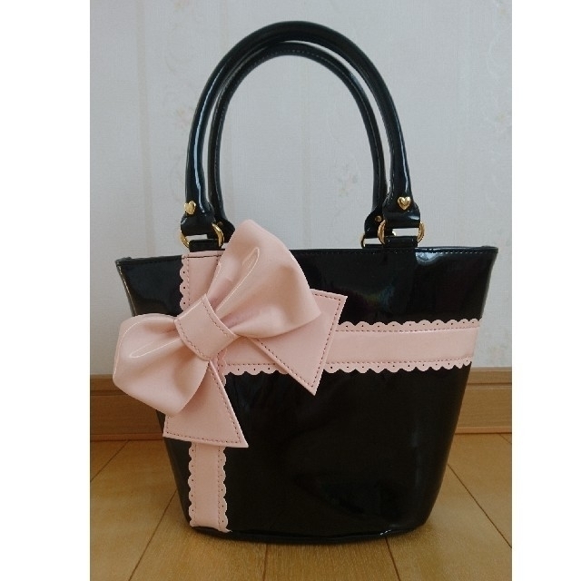 Feroux(フェルゥ)のFeroux  ハンドバッグ ブラック×ピンク レディースのバッグ(ハンドバッグ)の商品写真