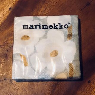 マリメッコ(marimekko)のマリメッコ UNIKKO（シルバー×ゴールド）　ペーパーナプキン(テーブル用品)