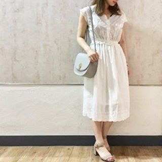 ページボーイ(PAGEBOY)の早い者勝ち♡PAGEBOY スカラップ刺繍ワンピース ホワイト(ひざ丈ワンピース)