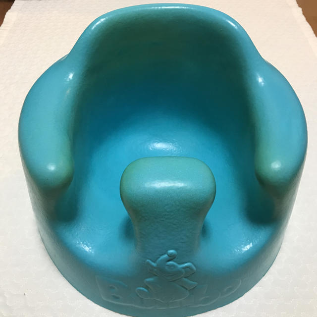 Bumbo(バンボ)のバンボ  水色 キッズ/ベビー/マタニティの授乳/お食事用品(その他)の商品写真