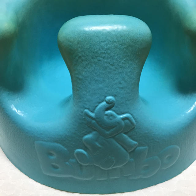 Bumbo(バンボ)のバンボ  水色 キッズ/ベビー/マタニティの授乳/お食事用品(その他)の商品写真