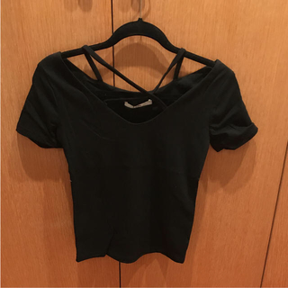 グレイル(GRL)のクロスデザインVネックTシャツ(Tシャツ(半袖/袖なし))
