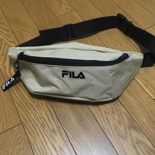 フィラ(FILA)のFILA ボディバッグ(ショルダーバッグ)