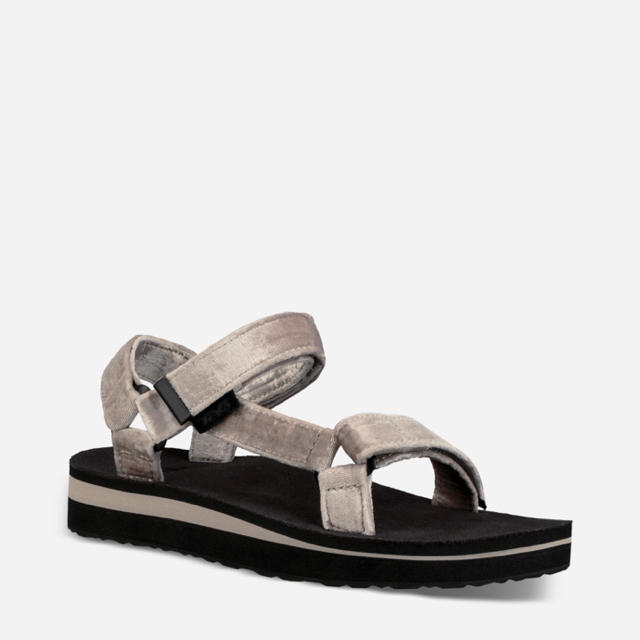 teva MIDFORM UNIVERSAL HOLIDAY