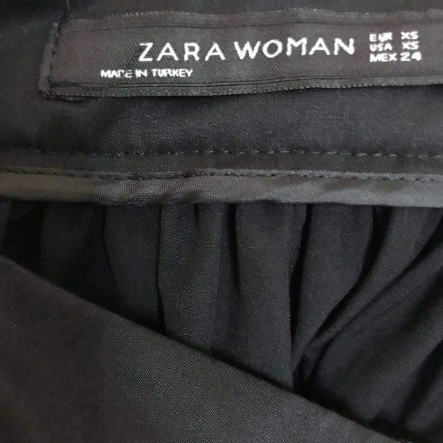 ZARA(ザラ)のZARA ザラ スカート ブラック黒XS ひざ下丈 レディースのスカート(ロングスカート)の商品写真