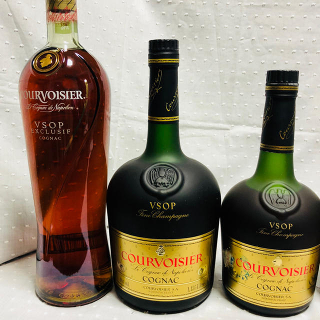 古酒・未開栓】クルボアジェ まとめ売り ナポレオン 旧ボトルあり 古酒・未開栓】クルボアジェ まとめ売り ナポレオン 旧ボトルあり