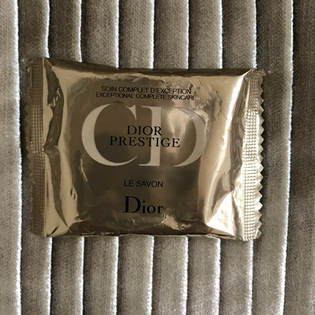 Christian Dior(クリスチャンディオール)のmomoさま専用でございますd(￣ ￣) コスメ/美容のベースメイク/化粧品(化粧下地)の商品写真