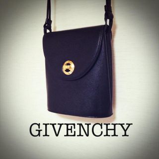 ジバンシィ(GIVENCHY)のGIVENCHY★ショルダーバッグ(ショルダーバッグ)