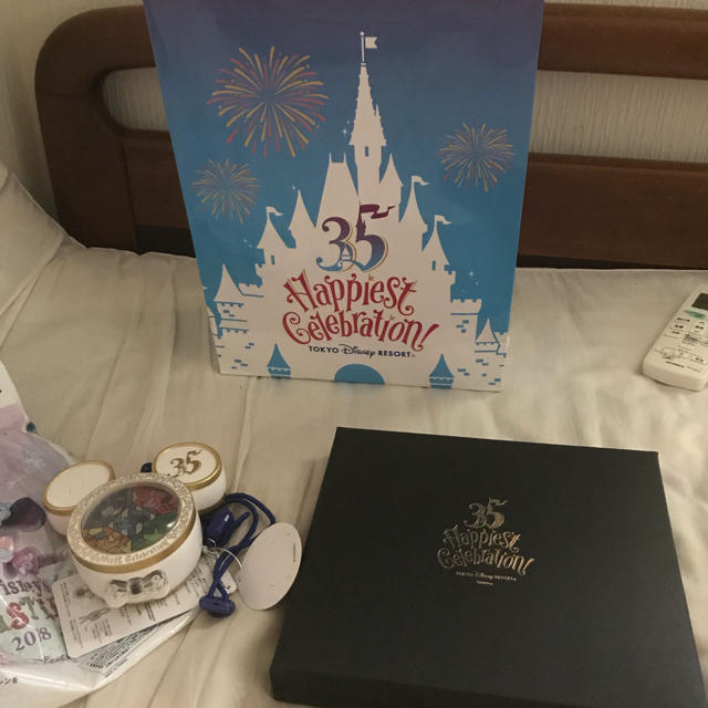 Disney(ディズニー)のDisney 35周年 プレビューナイト 非売品 エンタメ/ホビーのおもちゃ/ぬいぐるみ(キャラクターグッズ)の商品写真