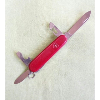 ビクトリノックス(VICTORINOX)のビクトリノックス(VICTORINOX) 軽量小型スイスナイフ 赤  8.4cm(登山用品)