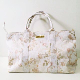 ジュジュエッタ(JugeETTA)の新品 JugeETTA ジュジュエッタ クラシカル 花柄 トートバッグ ホワイト(トートバッグ)