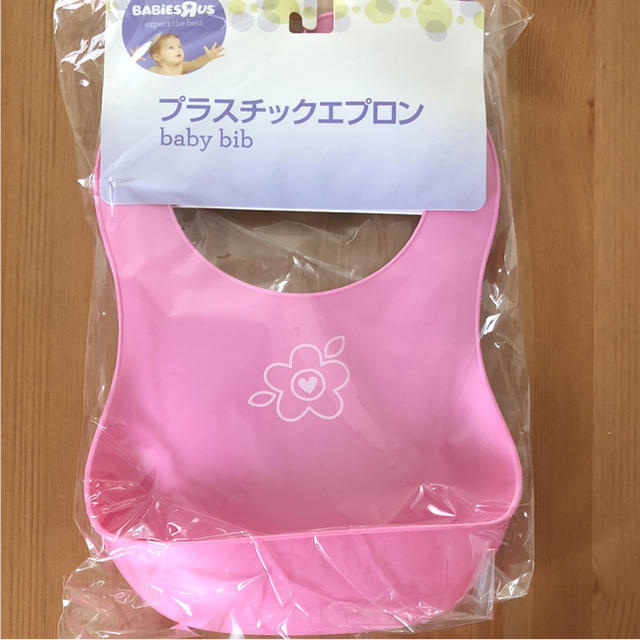 トイザらス(トイザラス)のプラスチックエプロン キッズ/ベビー/マタニティの授乳/お食事用品(お食事エプロン)の商品写真