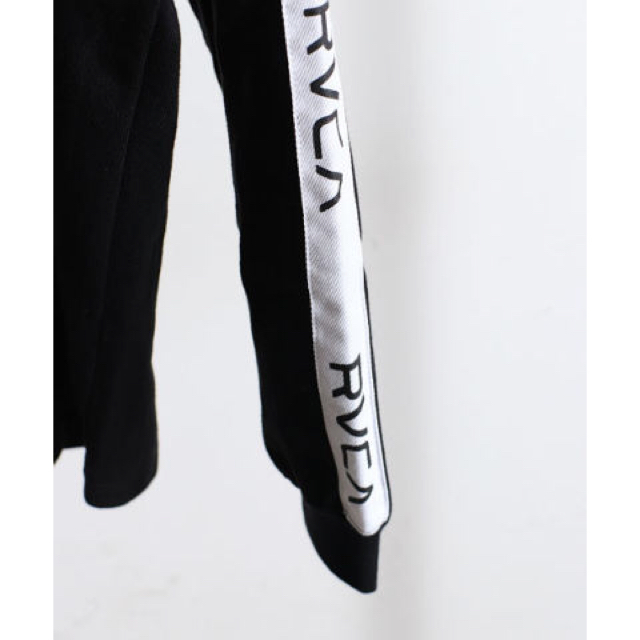 RVCA(ルーカ)の新品 RVCA TAPE L/S ルーカ ロンT ブラック Sサイズ 完売 メンズのトップス(Tシャツ/カットソー(七分/長袖))の商品写真