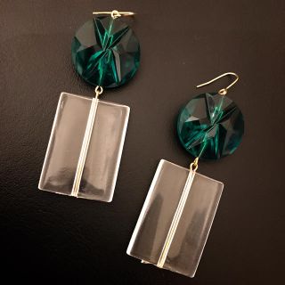 ザラ(ZARA)のgreen×clear ヴィンテージピアス 大ぶり zara H&M 好きに♩(ピアス)