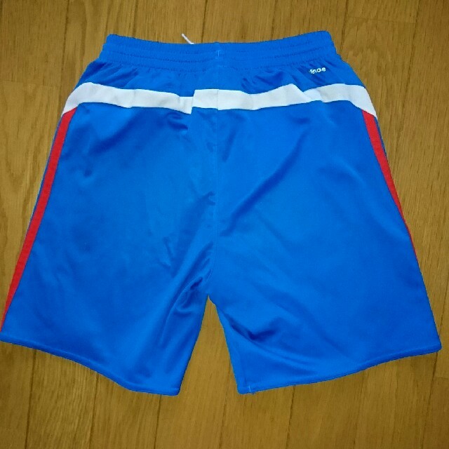 adidas(アディダス)のハーフパンツ キッズ/ベビー/マタニティのキッズ服男の子用(90cm~)(パンツ/スパッツ)の商品写真