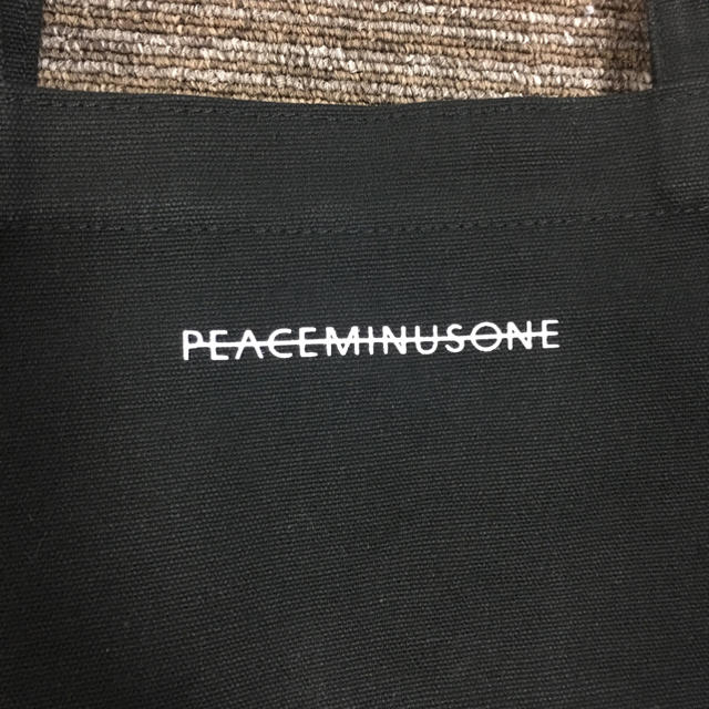 PEACEMINUSONE(ピースマイナスワン)のPMO トータルバッグ エンタメ/ホビーのタレントグッズ(アイドルグッズ)の商品写真