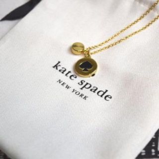 ケイトスペードニューヨーク(kate spade new york)の最終値下げ！ケイトスペード】可愛いスペードとビジューのネックレス★(ネックレス)