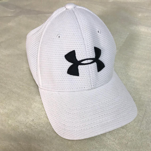 UNDER ARMOUR(アンダーアーマー)の新品未使用 under armour キャップ メンズの帽子(キャップ)の商品写真