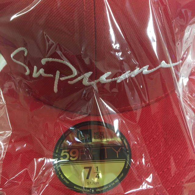 Supreme(シュプリーム)のsupreme Classic Script New Era シュプリーム   メンズの帽子(キャップ)の商品写真