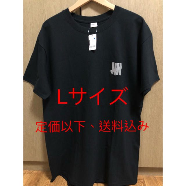 UNDEFEATED(アンディフィーテッド)のUndefeated LOGO S/S tee ブラック Lサイズ 定価以下 メンズのトップス(Tシャツ/カットソー(半袖/袖なし))の商品写真