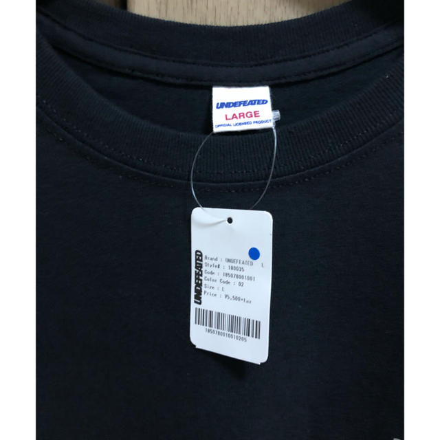 UNDEFEATED(アンディフィーテッド)のUndefeated LOGO S/S tee ブラック Lサイズ 定価以下 メンズのトップス(Tシャツ/カットソー(半袖/袖なし))の商品写真