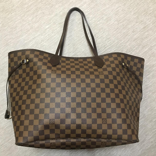 おすすめ LOUIS VUITTON - 美品!ルイヴィトン LV LOUIS VUITTON