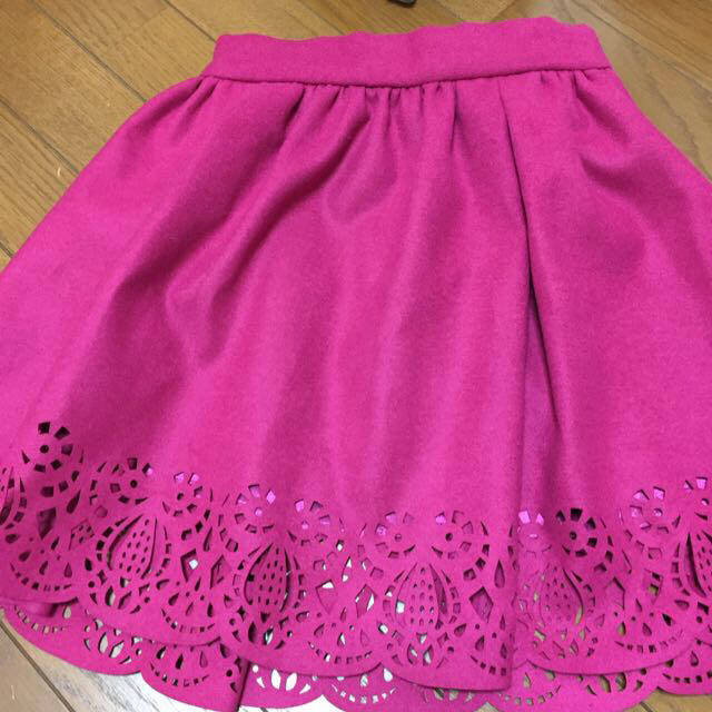 DURAS(デュラス)のスカート レディースのスカート(ひざ丈スカート)の商品写真