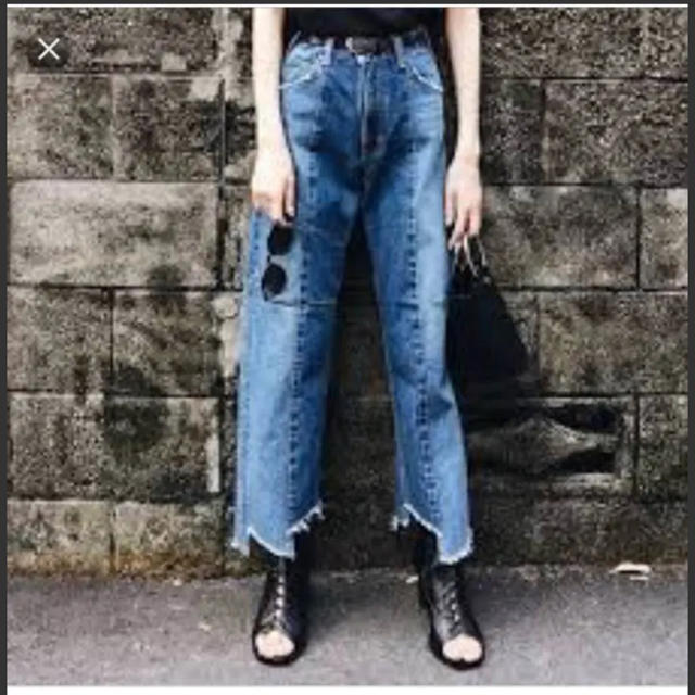 moussy(マウジー)のmoussy ランダムカットワイドストレート レディースのパンツ(デニム/ジーンズ)の商品写真