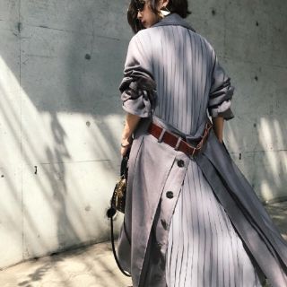 アメリヴィンテージ(Ameri VINTAGE)のameri  BACK PLEATS LAYERED COAT(トレンチコート)