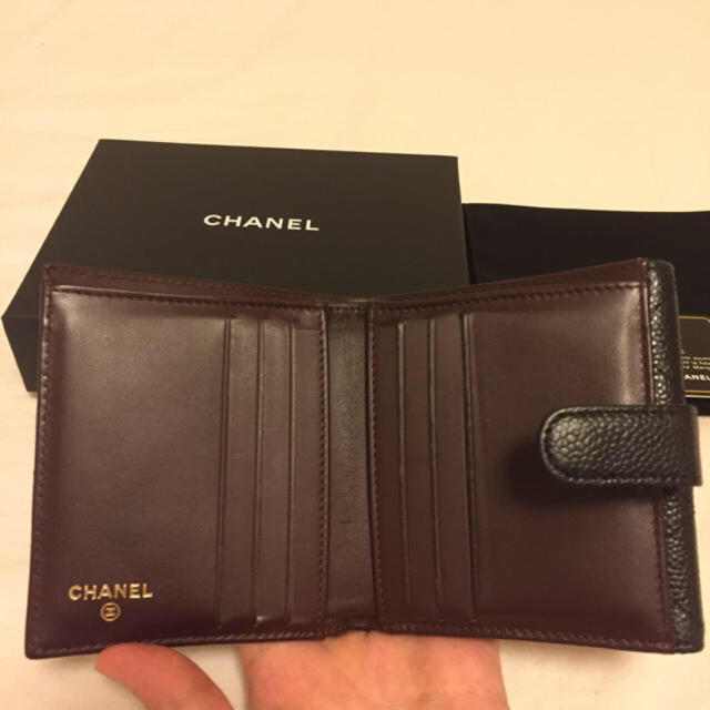 CHANEL(シャネル)の美品 CHANEL キャビアスキンマトラッセWホック財布 レディースのファッション小物(財布)の商品写真