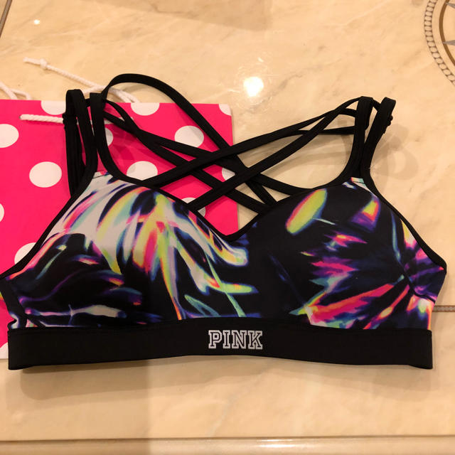 Victoria's Secret(ヴィクトリアズシークレット)のヴィクトリアシークレット★ピンク★PINK★ブラ★sizeB70 レディースの下着/アンダーウェア(ブラ)の商品写真