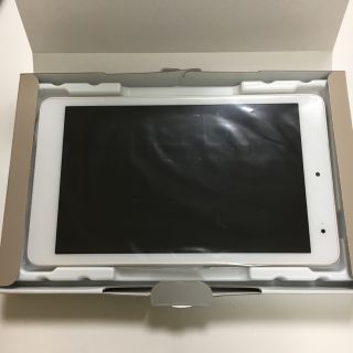 キョウセラ(京セラ)の【値下げ】 Qua tab QZ8 新品未使用品(タブレット)