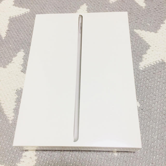AkiTo様専用 新品 Apple iPad 2018 スペースグレイのサムネイル