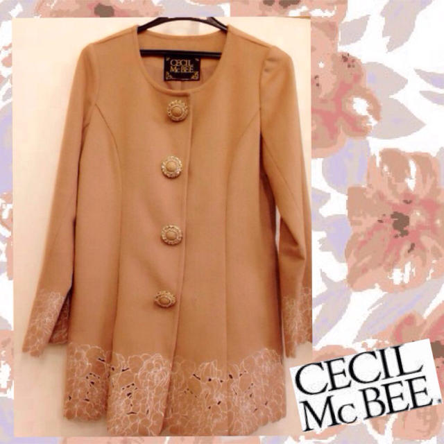 CECIL McBEE(セシルマクビー)のCECIL McBEE☆ビジューコート レディースのジャケット/アウター(トレンチコート)の商品写真
