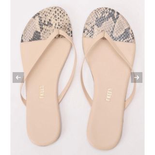 プラージュ(Plage)のtkees  パイソン  今季 新品(ビーチサンダル)