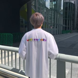 バレンシアガ(Balenciaga)のVETEMENTS(Tシャツ/カットソー(半袖/袖なし))