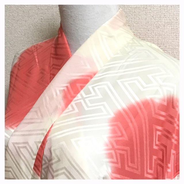 三越謹製 振袖用 正絹 長襦袢 クリームxピンク 紗綾型 中古品の通販
