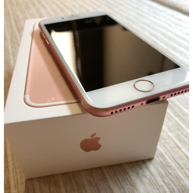 Apple(アップル)のシロクマ様♡iPhone 7  128GB♡ローズゴールド スマホ/家電/カメラのスマートフォン/携帯電話(スマートフォン本体)の商品写真