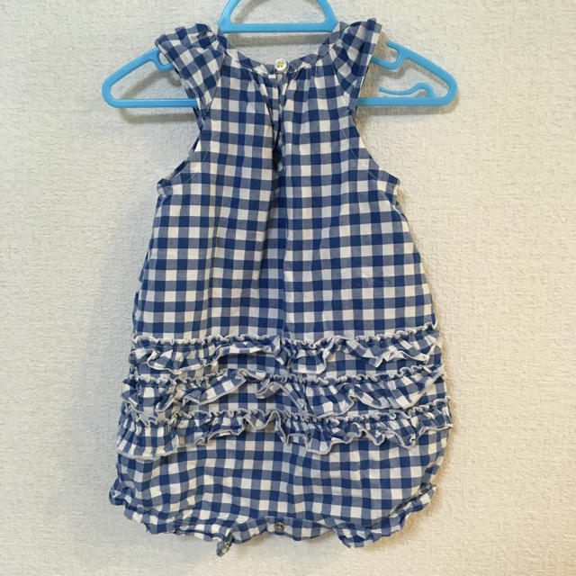 PETIT BATEAU(プチバトー)のプチバトー☆フリルロンパース キッズ/ベビー/マタニティのベビー服(~85cm)(ロンパース)の商品写真