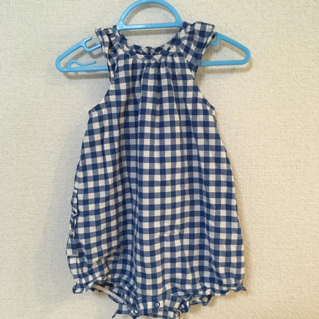 PETIT BATEAU(プチバトー)のプチバトー☆フリルロンパース キッズ/ベビー/マタニティのベビー服(~85cm)(ロンパース)の商品写真