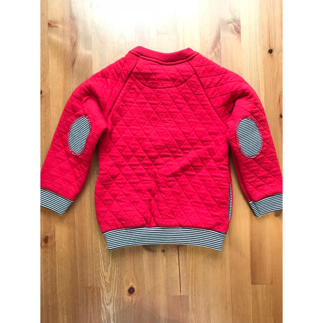 PETIT BATEAU(プチバトー)の新作☆プチバトー チュビックキルティングカーディガン キッズ/ベビー/マタニティのキッズ服男の子用(90cm~)(カーディガン)の商品写真