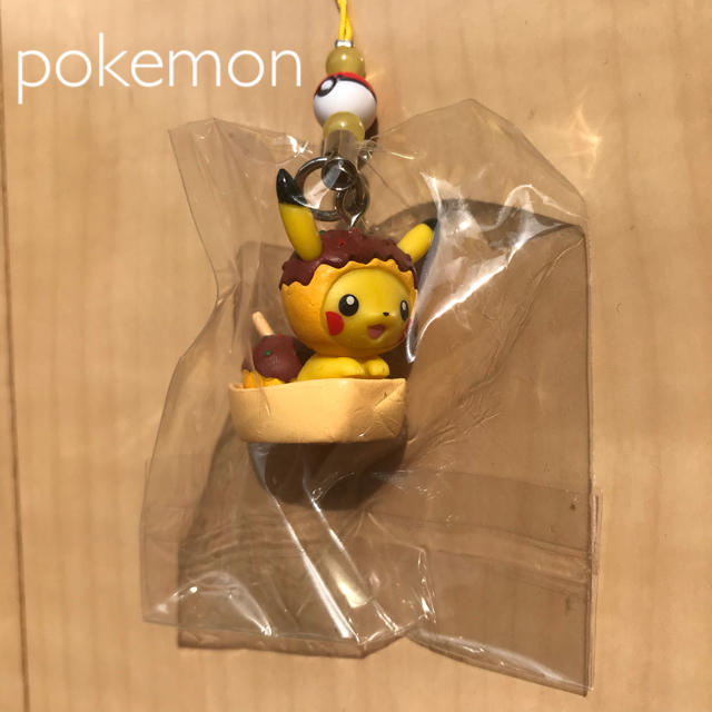 ポケモン(ポケモン)の[新品]ピカチュウ 大阪限定 ストラップ ポケモン エンタメ/ホビーのおもちゃ/ぬいぐるみ(キャラクターグッズ)の商品写真