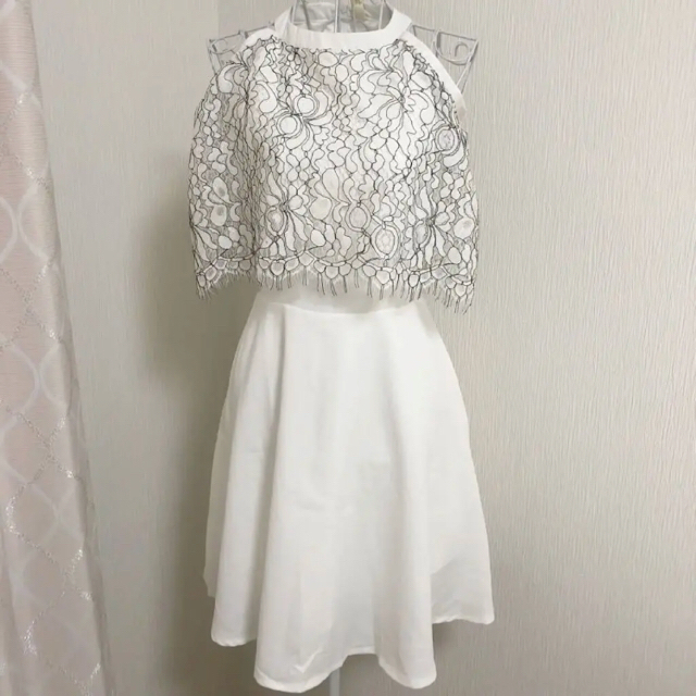 ホワイト ドレス ワンピース オフショル 花柄 レディースのフォーマル/ドレス(ミニドレス)の商品写真