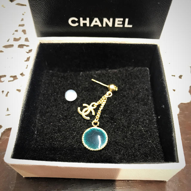 CHANEL ピアス