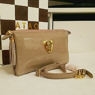 アタオ(ATAO)の短期間出品予定《極美品》アタオ　ブーブー　グレージュ　(箱無し)(財布)