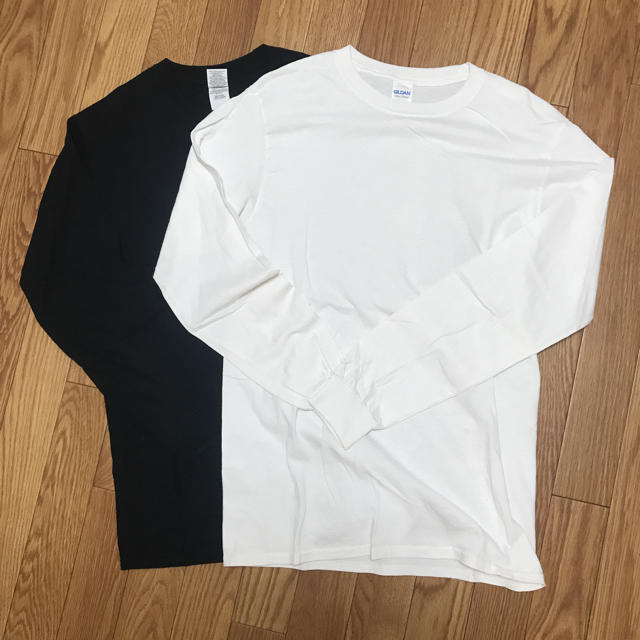 GILDAN(ギルタン)のGILDAN ギルダン 2枚セット 白 黒 メンズのトップス(Tシャツ/カットソー(七分/長袖))の商品写真