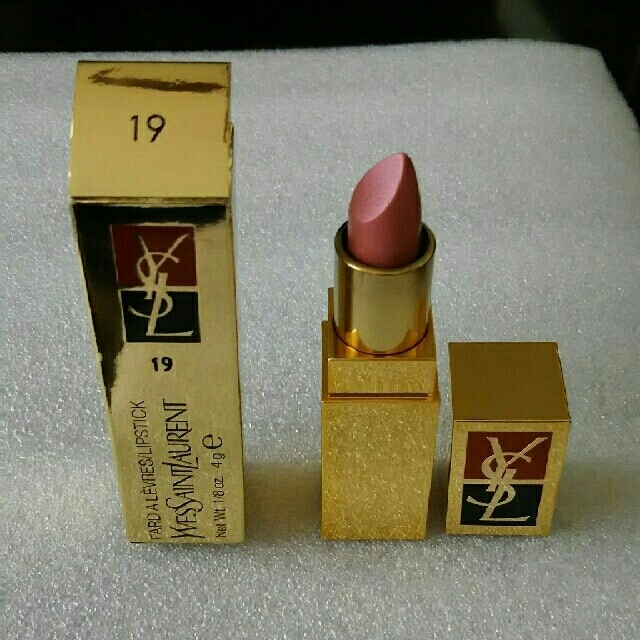 Yves Saint Laurent Beaute(イヴサンローランボーテ)のYSL 口紅 コスメ/美容のベースメイク/化粧品(口紅)の商品写真