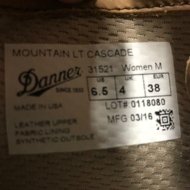 Danner(ダナー)のダナー マウンテンライト カスケード トレッキング ブーツ 新品 170917 レディースの靴/シューズ(ブーツ)の商品写真