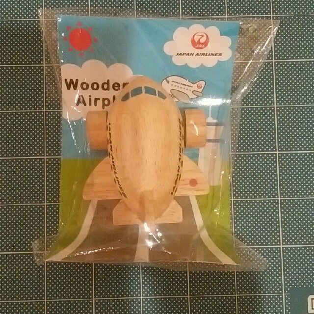 JAL(日本航空)(ジャル(ニホンコウクウ))のJAL Wooden  Airplane キッズ/ベビー/マタニティのおもちゃ(その他)の商品写真