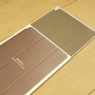 アップル(Apple)のiPad Pro 10.5 Leather Smart Cover（トープ）(iPadケース)
